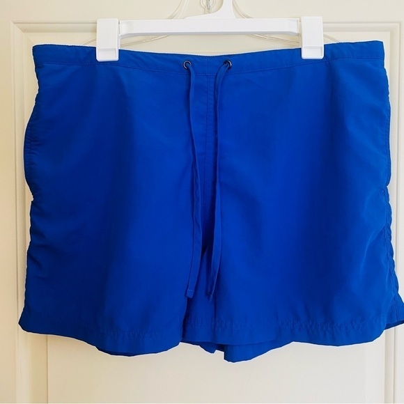 L.L. Bean Pants - LL Bean Cobalt Blue Nylon Quick Drying Drawstring Waist Shorts Size LARGE